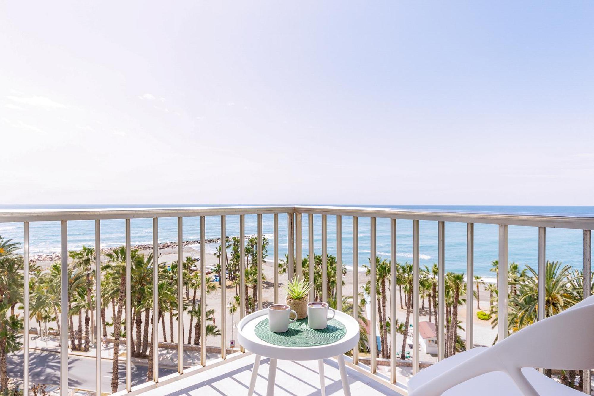 Magnificas Vistas Al Mar Apartment อัลมูเญการ์ ภายนอก รูปภาพ